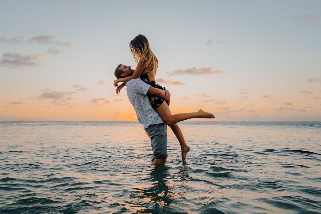 grand cayman starfish point engagement couple photography