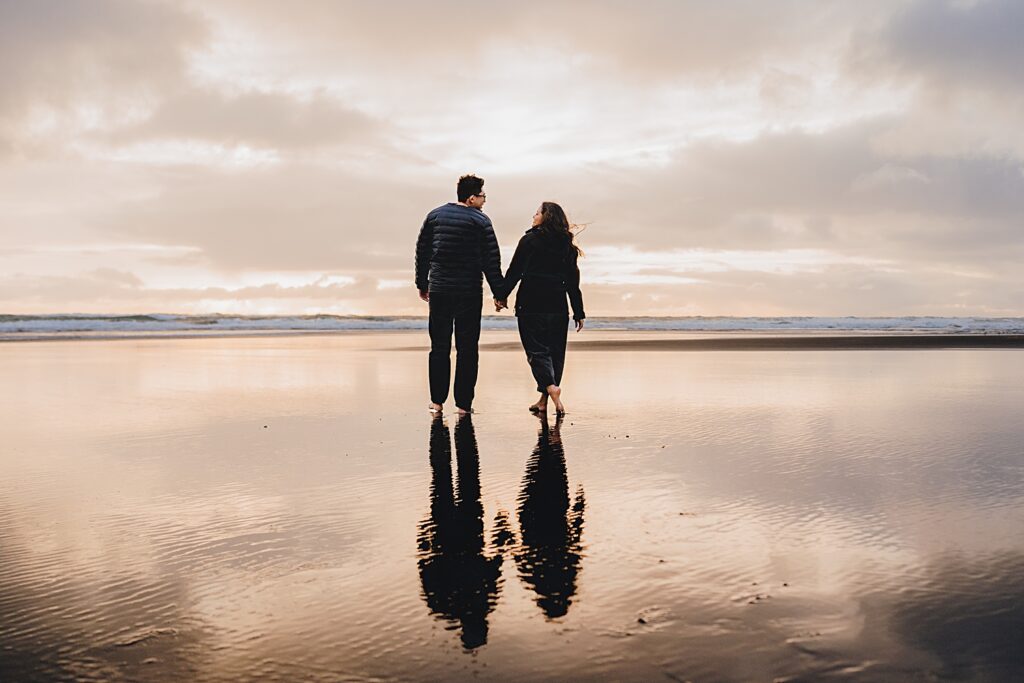 piha beach surprise proposal engagement photographer