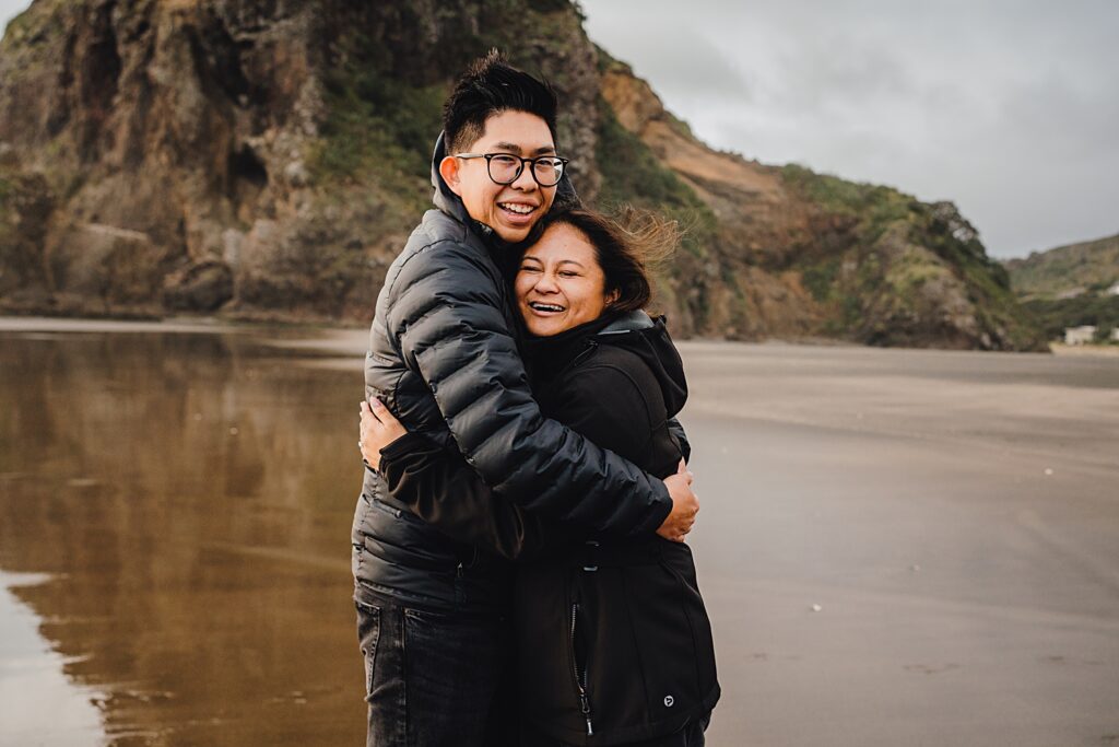 piha beach surprise proposal engagement photographer