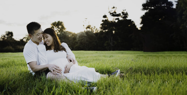 Read more about the article Auckland Botanical Gadrens Maternity Photographer